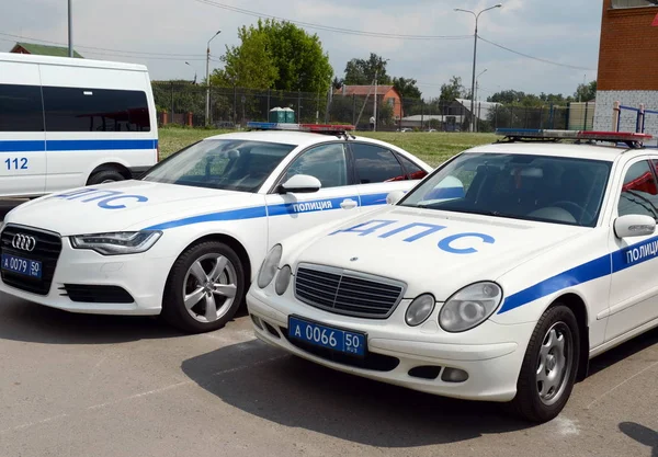  Yol polis devriye arabaları