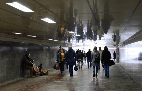 Подземный пешеходный переход на Арбатской площади . — стоковое фото
