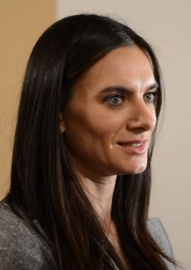  Yelena Isinbayeva - iki kez Olimpiyat şampiyonu. Üç kez dünya şampiyonu açık ve kapalı. 28 rekorlar Kutbu nda kazanan kadınlar arasında tonoz.