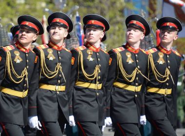  Tver Suvorov askeri okula Kostümlü prova Kızıl Meydan geçit zafer günü onuruna, öğrenciler.