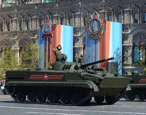  Zafer Bayramı (İkinci Dünya Savaşı) 72h yıldönümü kutlaması prova. Araç Bmp-3 mücadele Piyade.