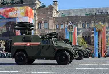  Her türlü arazide piyade hareketlilik araç Gaz TIGR tanksavar güdümlü füze sistemi Kornet ile.