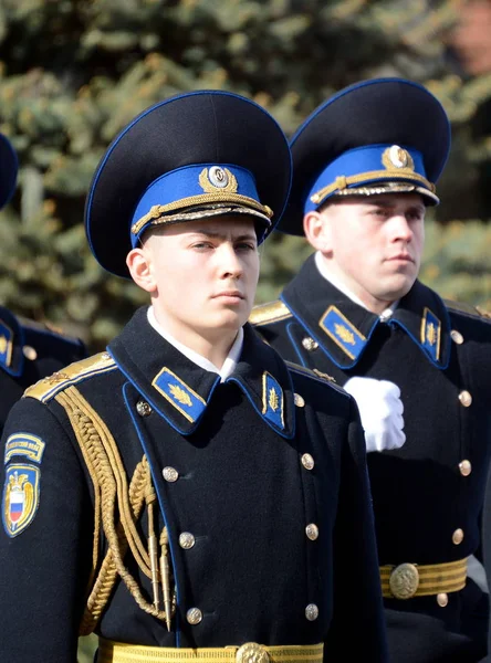 Soldaten des Präsidialregiments bei einer Parade-Probe auf dem Roten Platz. — Stockfoto