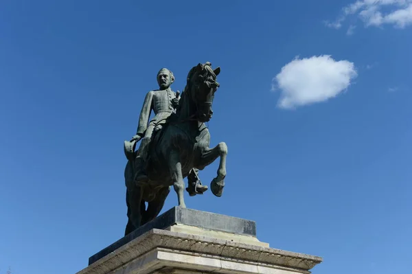 Das Denkmal für General Joan Take im Zitadellenpark — Stockfoto