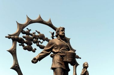 Settlers Altay Meydanı Ekim Barnaul'ın bir anıt.