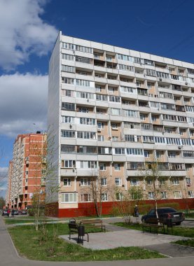  Kokoshkino, Moskova Tula idari bölge Dzerzhinsky sokakta çok daireli ev.