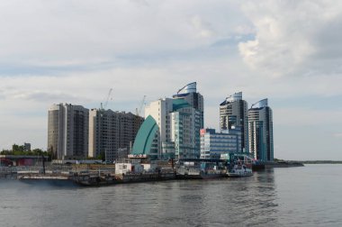 Barnaul şehir Ob Nehri üzerinde.