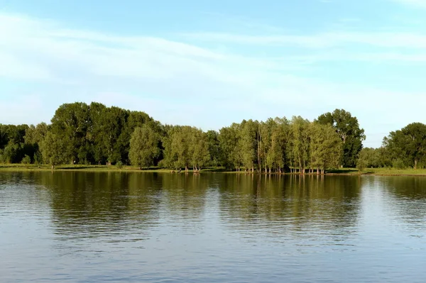 The Ob River near the city of Barnaul. — Stock Photo, Image
