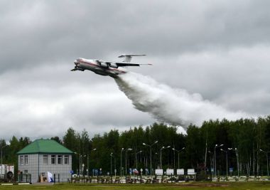  Yangın söndürme uçak Il-76td Noginsk kurtarma merkezi uluslararası salon 