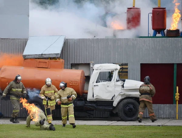  Yangın söndürme Noginsk Kurtarma Merkezi acil durumlar Bakanlığı eğitim alanı uluslararası Salon 