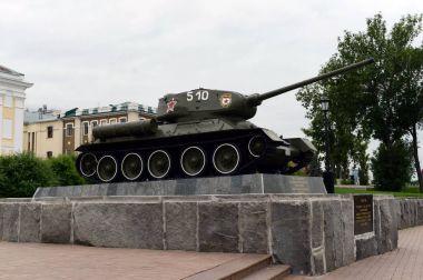  Nijniy Novgorod Kremlin T-34 tankında Anıtı.