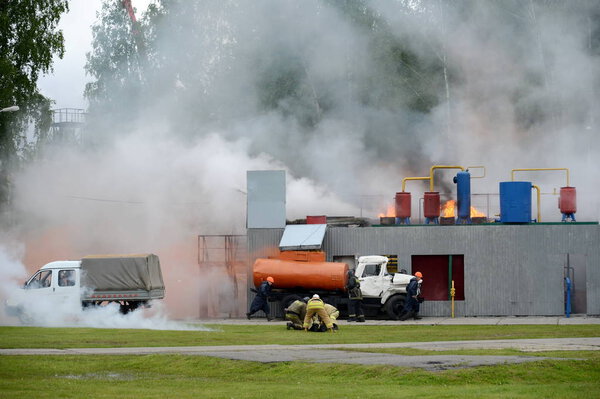  Fire extinguishing at the training ground of the Noginsk rescue center of the Ministry of Emergency Situations during