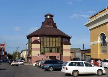 İş inkübatöre Barnaul Malo-Tobolskaya Caddesi üzerinde Binası.