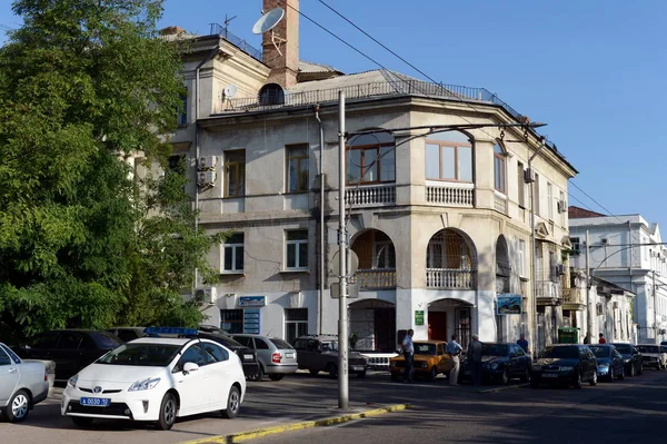 The building in Pushkin Street in Sevastopol. — Stock Photo, Image