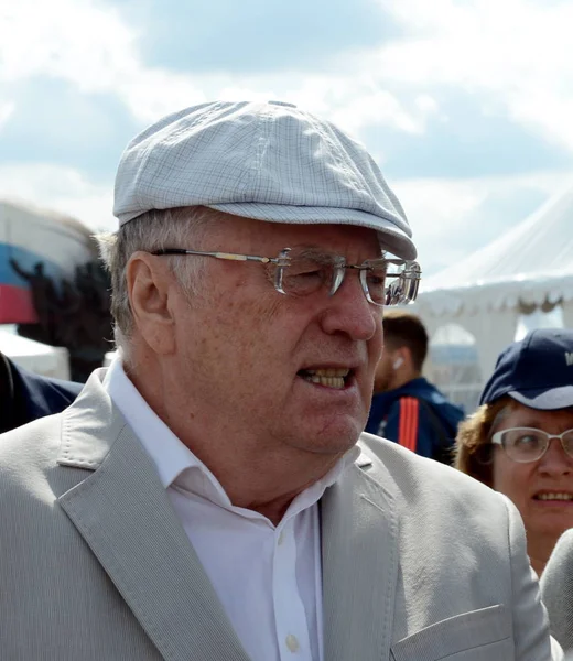 Líder del Partido Liberal Democrático de Rusia Vladimir Zhirinovsky en el festival de prensa en Moscú . — Foto de Stock