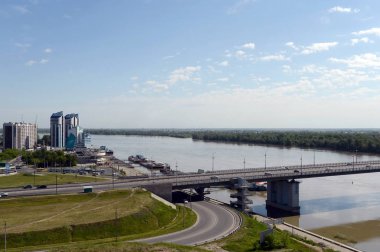 Barnaul şehir dağlık bölümünden görünümünü.