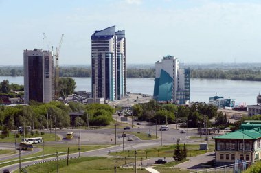 Barnaul şehir dağlık bölümünden görünümünü.
