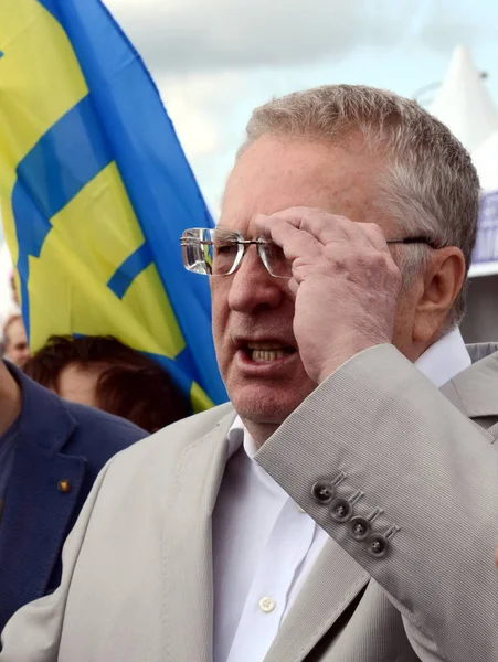 Líder del Partido Liberal Democrático de Rusia Vladimir Zhirinovsky en el festival de prensa en Moscú . — Foto de Stock