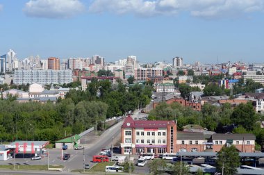 Barnaul şehir dağlık bölümünden görünümünü.