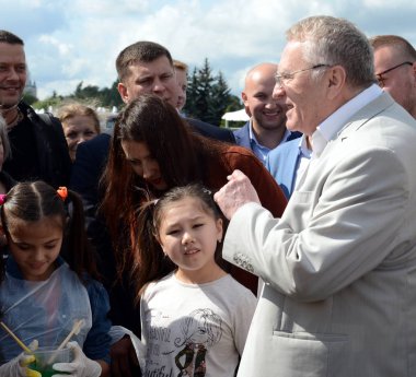  Liberal Demokrat Parti, Rusya Vladimir Zhirinovsky Moskova basın Festivali'nde lideri. 