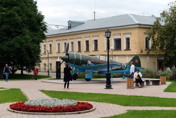 Büyük Vatanseverlik Savaşı La-7 savaşçı Nijniy Novgorod Kremlin. — Stok fotoğraf
