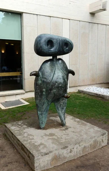 Skulptur im joan mir museum in barcelona. — Stockfoto