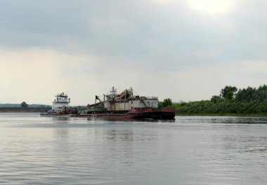 Serpiştirmek Oka Nehri üzerinde çalışır.