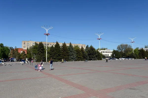 Victory Square in the city of Volgodonsk. — Stock Photo, Image