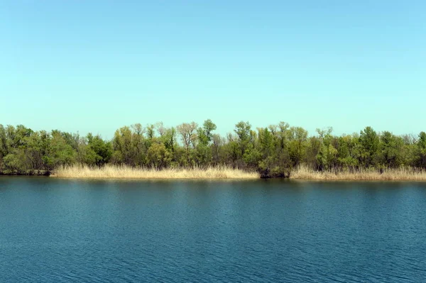 El río Don cerca de la aldea de Romanovskaya, región de Rostov . — Foto de Stock