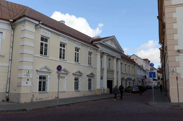 Visa i den gamla stadsdelen i Vilnius. — Stockfoto