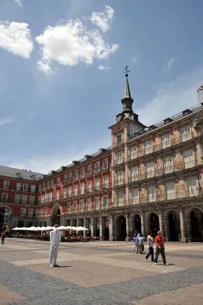 Plaza Mayor, uma das praça central da capital, construída durante o Habsburgo . — Fotografia de Stock