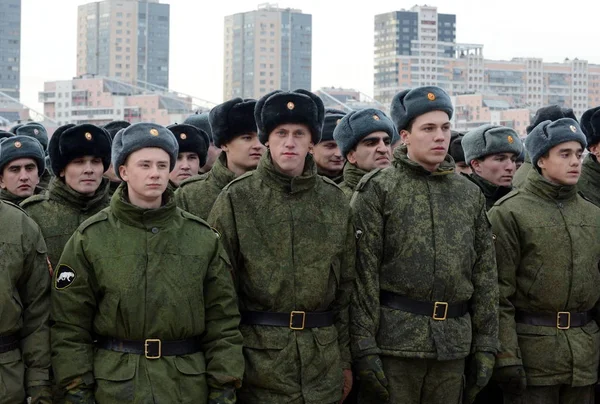 Soldiers of internal troops of the Ministry of Internal Affairs of Russia on the parade ground. — Stock Photo, Image