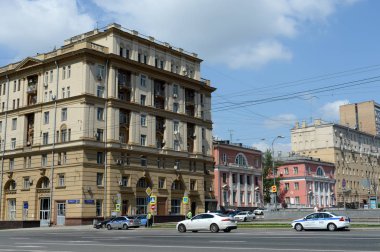  Kütüphane adlı 3. N. Dobrolyubova Moskova'da Novy Arbat sokağında