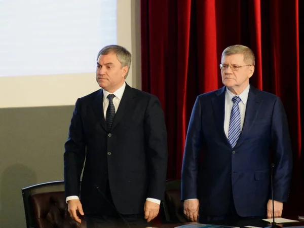 Presidente da Duma Estatal da Assembleia Federal da Federação Russa Vyacheslav Volodin e Procurador-Geral da Federação Russa Yury Chaika . — Fotografia de Stock