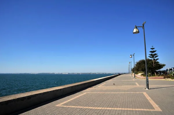 Cadiz España Julio 2011 Muelle Ciudad Cádiz Pie Costa Atlántica — Foto de Stock