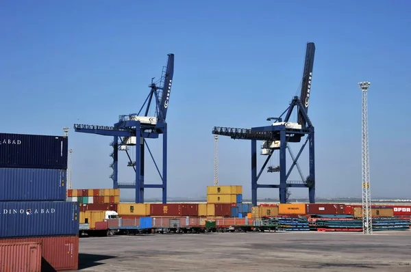 Cadiz Spanje Juli 2011 Container Erf Zeehaven Van Cadiz — Stockfoto