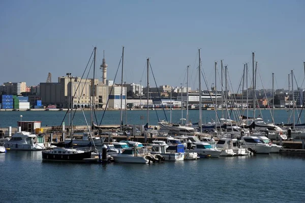 Cadiz Spanien Juli 2011 Segelyachten Hafen Der Hafenstadt Cadiz Der — Stockfoto