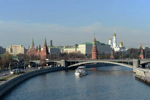 Moskau Russland April 2016 Blick Auf Den Moskauer Kreml Und — Stockfoto