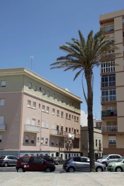  Cadiz, Batı Avrupa'nın en eski şehirlerinden biri olan modern bir görünüm.