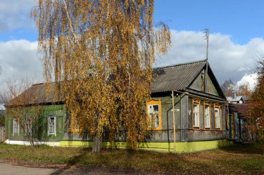  Ryazhsk şehrindeki Uritsky caddesinde ahşap bir ev. Ryazan bölgesi