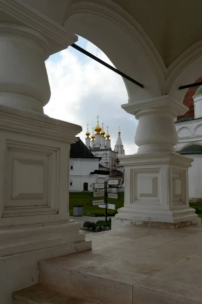 Widok na Kreml Ryazan z Pałacu Księcia Olega — Zdjęcie stockowe
