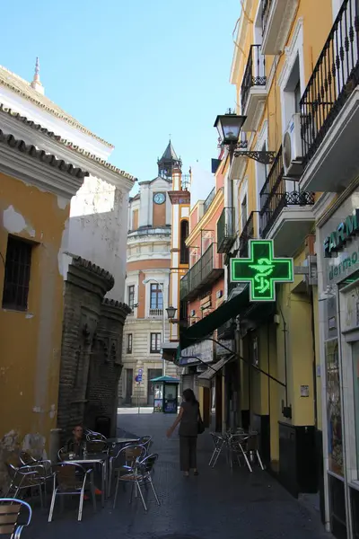 An old narrow street in the center of Seville — 스톡 사진