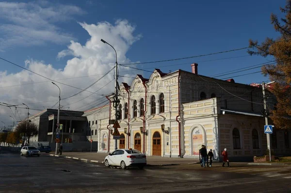 Ryazan teatro regional estatal de crianças e jovens na rua Sobornaya — Fotografia de Stock