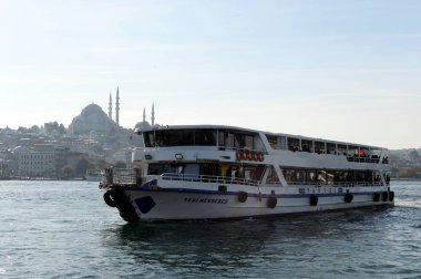  Yolcu gemisi Yeni Menderes Boğazı 'nda