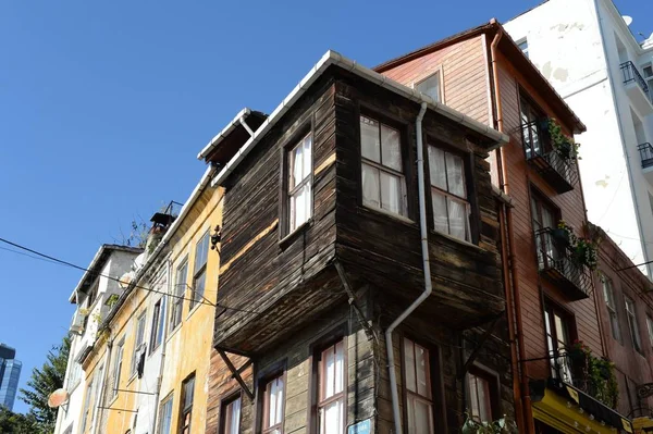 Istanbul Turquía Noviembre 2019 Fragmento Del Edificio Intersección Las Calles —  Fotos de Stock