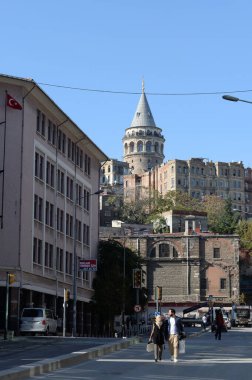  İstanbul, Türkiye - 3 Kasım 2019: İstanbul 'un merkezinde Maliye Caddesi