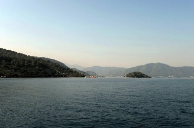 Marmaris, Türkiye - 30 Ekim 2019: Marmaris Körfezi, Ege Denizi. Türkiye