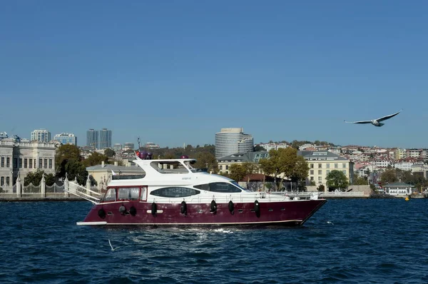 Stambuł Turcja Listopada 2019 Jacht Motorowy Bosfor Stambuł — Zdjęcie stockowe