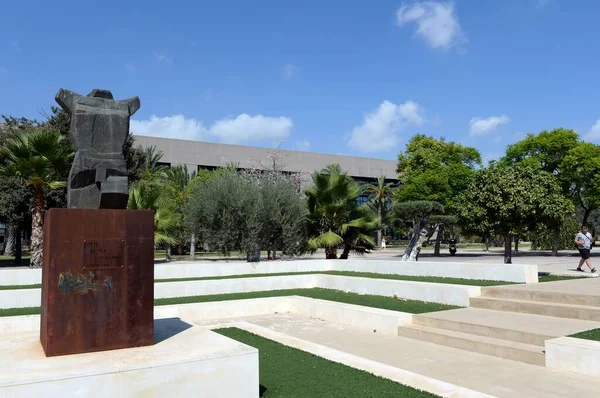 Elche Spania Septembrie 2018 Sculptură Dedicată Lui Miguel Hernandez Universitatea — Fotografie, imagine de stoc