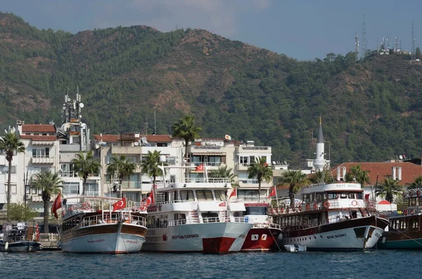 Marmaris Türkei Oktober 2019 Ausflugsboote Auf Der Promenade Der Stadt — Stockfoto